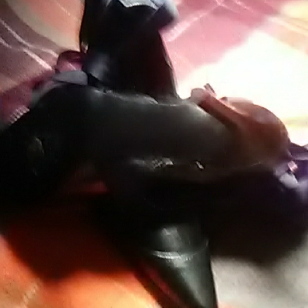 Shoes - Picture 3 of 3